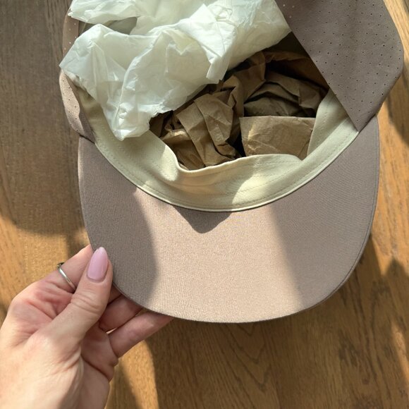 Lululemon Running & Training Hat - Size L/XL - Picture 8 of 11